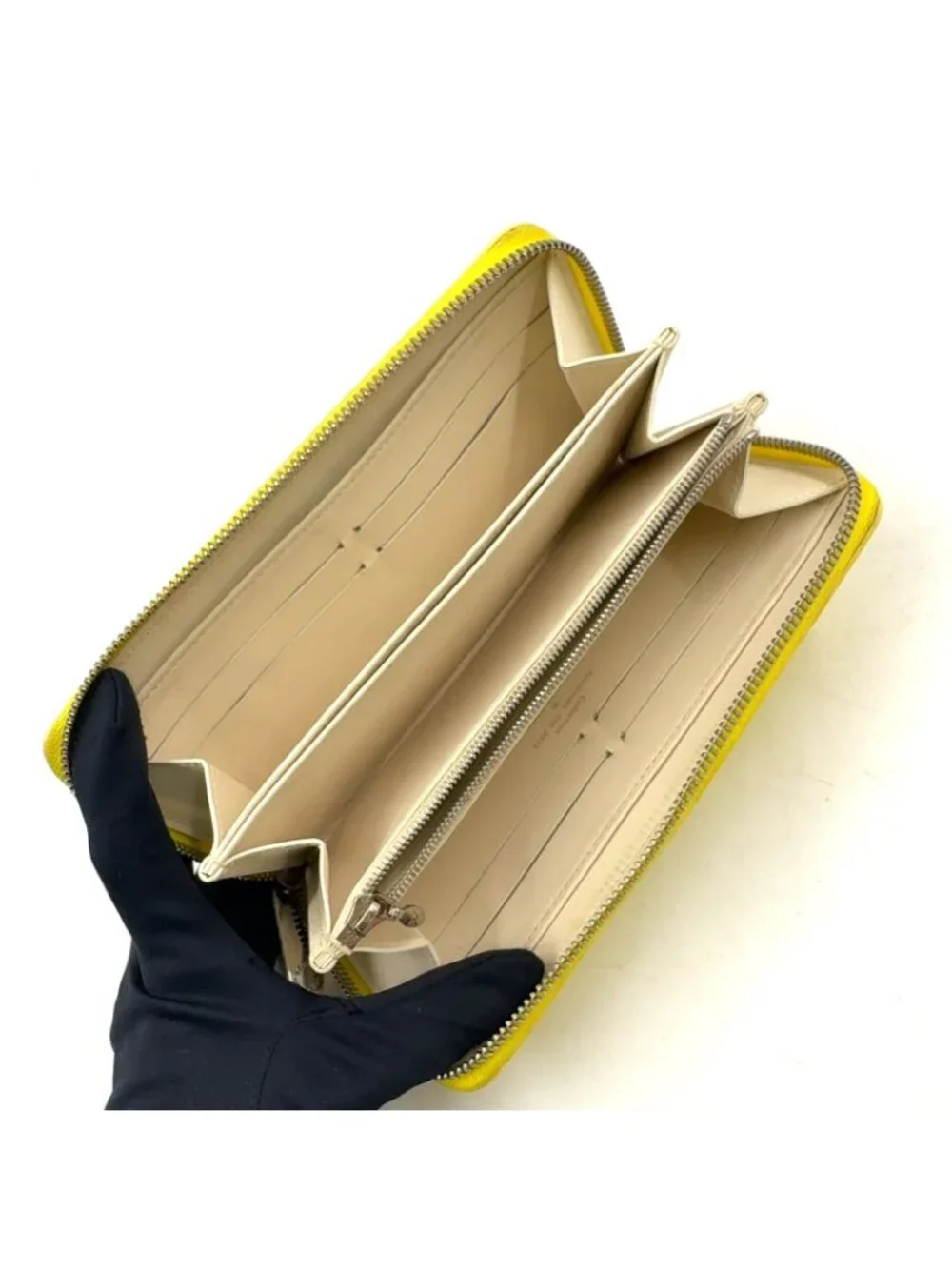 Louis Vuitton Damier Facet Zippy Wallet Leather Enamel Ivory Yellow Silver